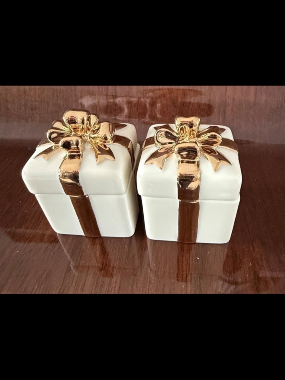 2 Lenox Small Porcelain Gift Trinket Boxes Ivory w/ Gold Bow Lid Handcrafted